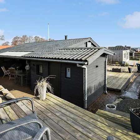 Casa vacanze Cozy In With Wifi Sjolund